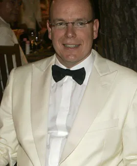 15 "ông Hoàng - bà Chúa" giàu nhất thế giới ảnh 9